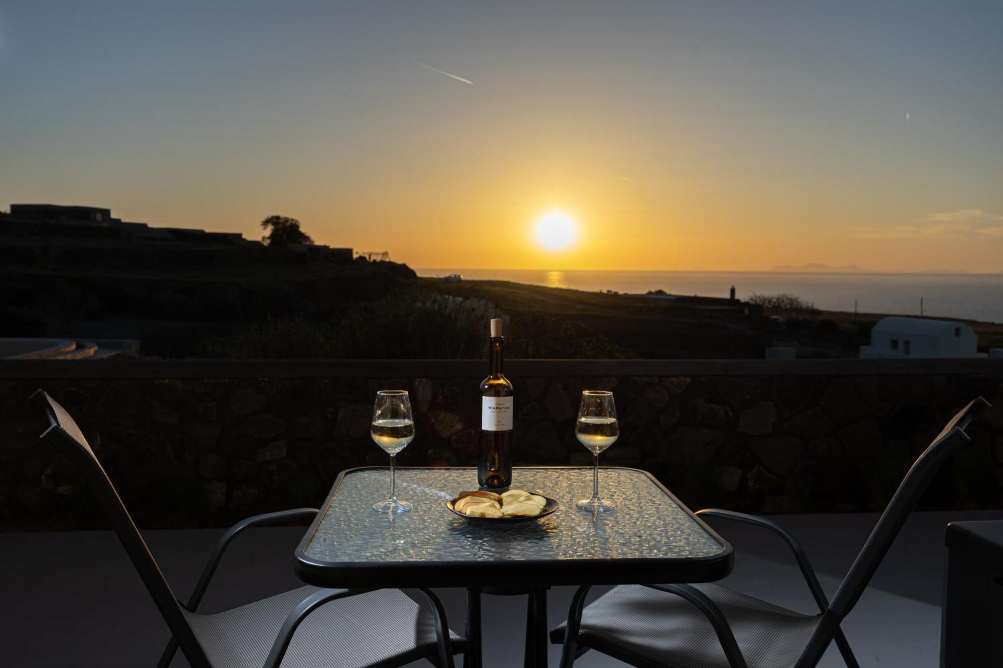 Nastram Suites Oia 외부 사진