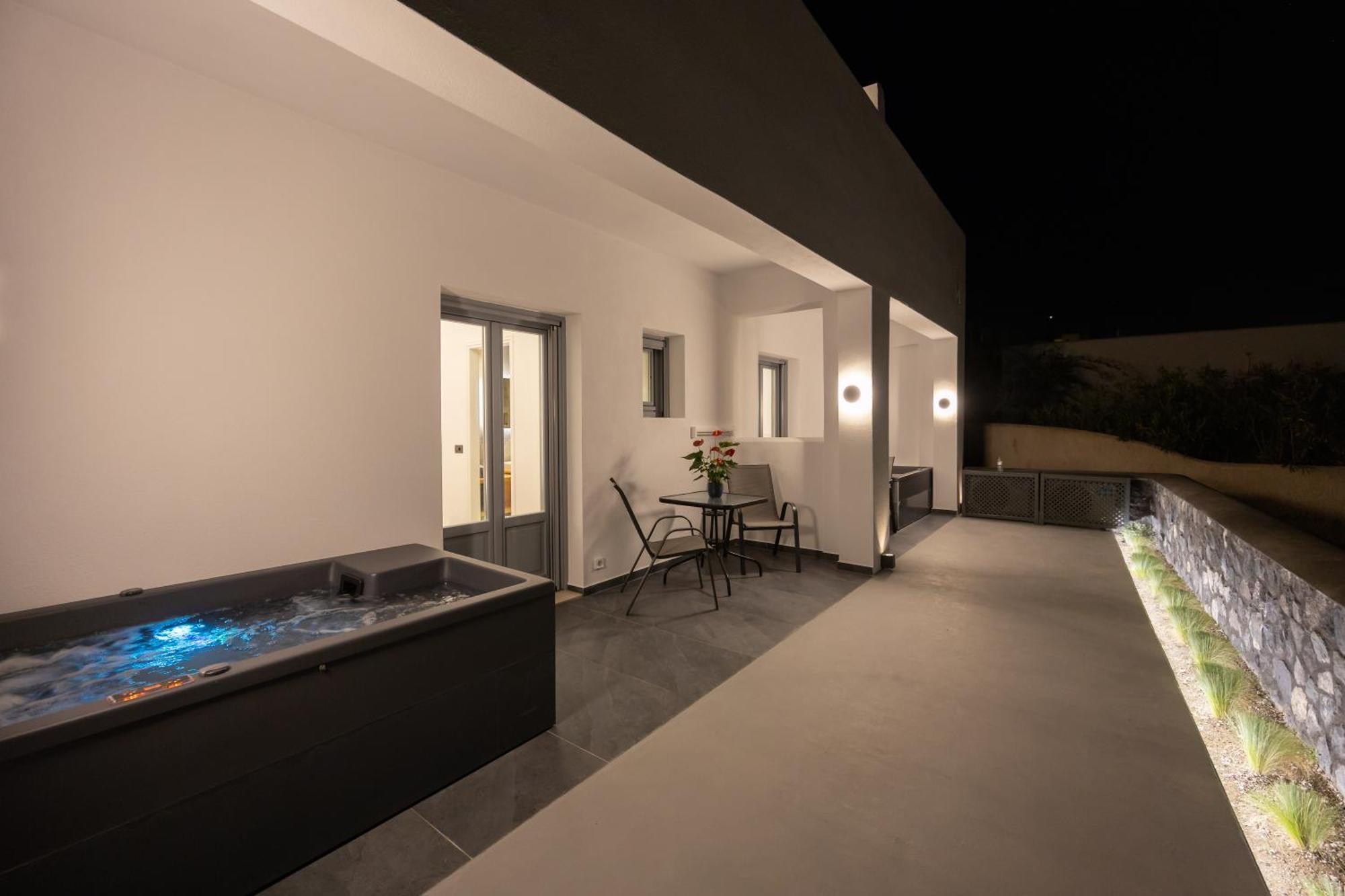 Nastram Suites Oia 외부 사진